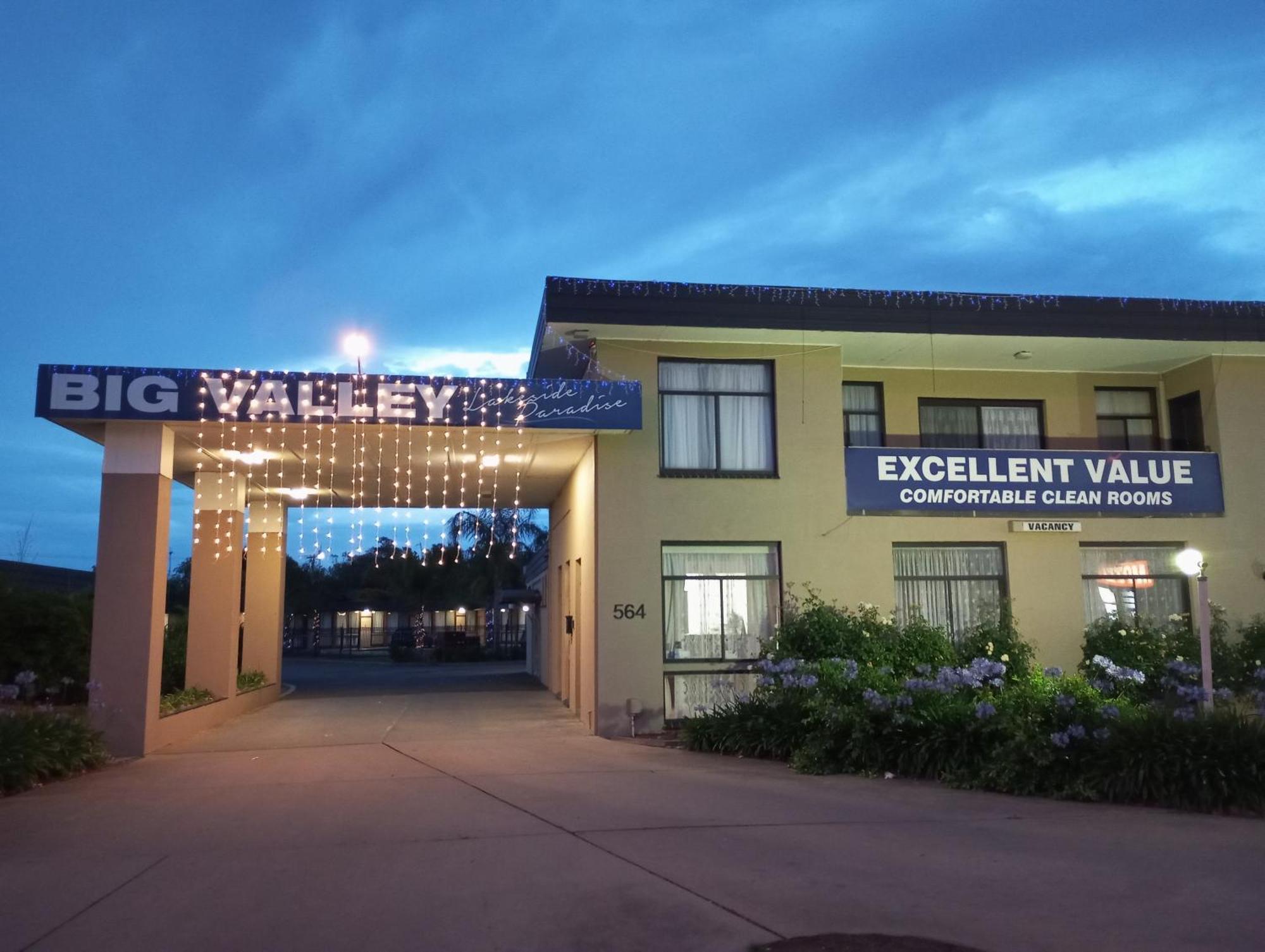 Big Valley Lakeside Paradise Motor Inn Shepparton Eksteriør bilde