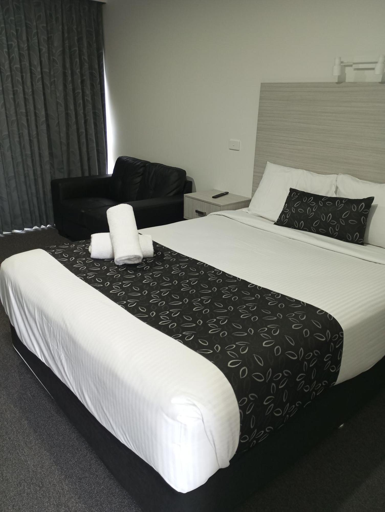 Big Valley Lakeside Paradise Motor Inn Shepparton Eksteriør bilde