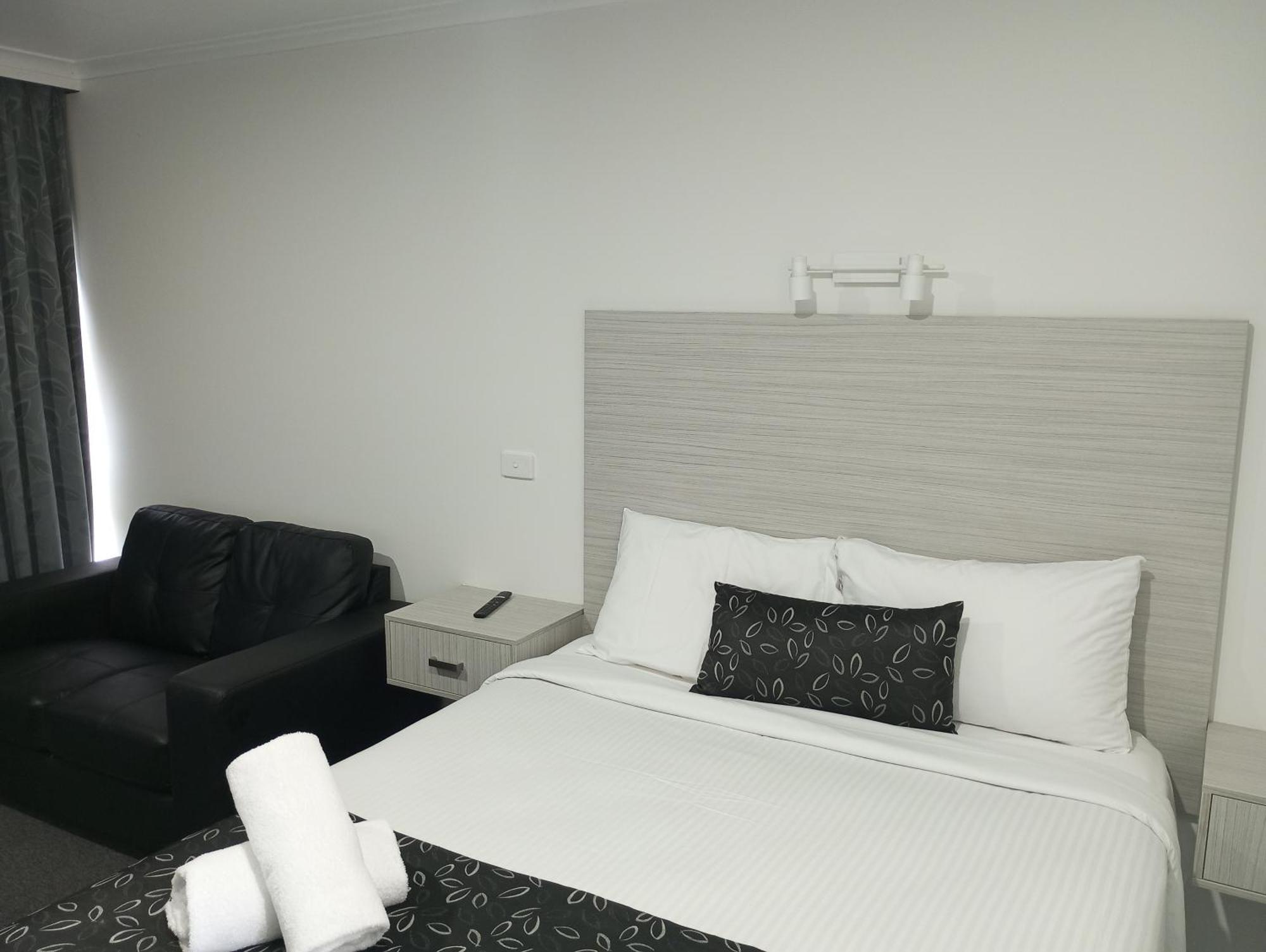 Big Valley Lakeside Paradise Motor Inn Shepparton Eksteriør bilde